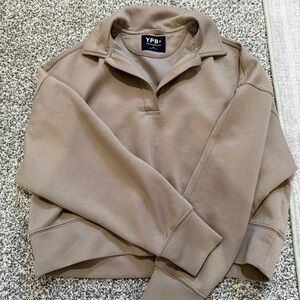 Abercrombie & Fitch Women's Tan Sweatshirt